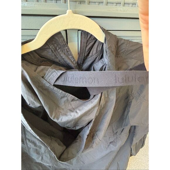 Lululemon Hood Lite Jacket *Packable , Black Sz 8, $138 C44 - Picture 10 of 10